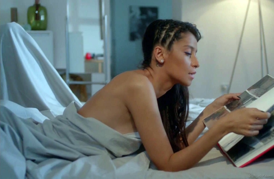 Равшана Куркова xcadr