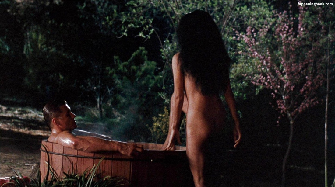 Тиа Каррере плэйбой