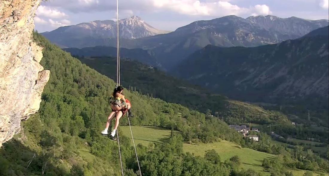 Туристы ебутся в горах