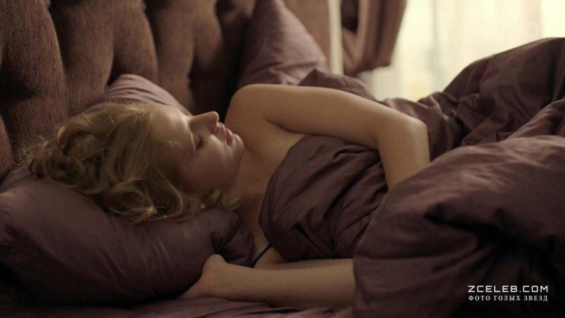 Софья Синицына ню