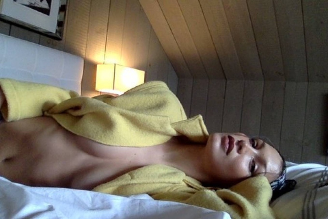 Белла Хадид платье