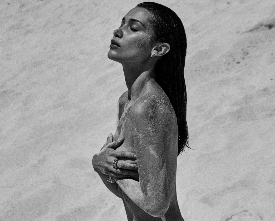 Белла Хадид показ 2022