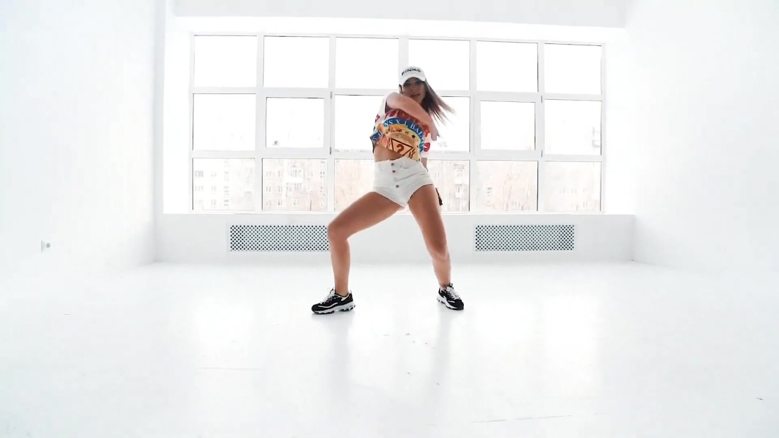 Айза Анохина Varenik