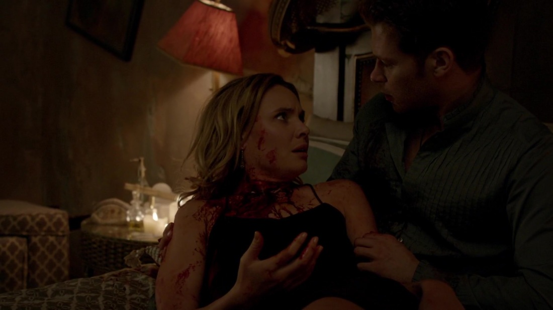 Силуэт за матовым стеклом