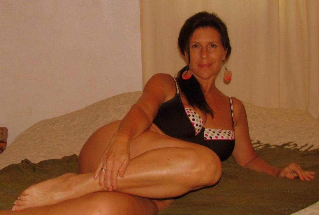 Взрослая женщина