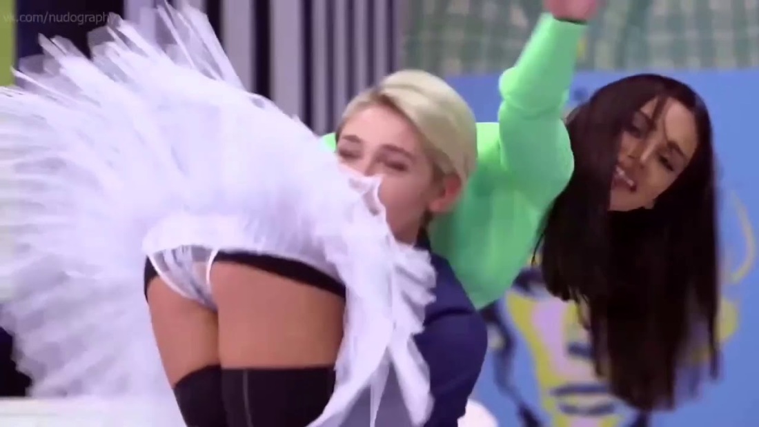 Ольга Серябкина попа