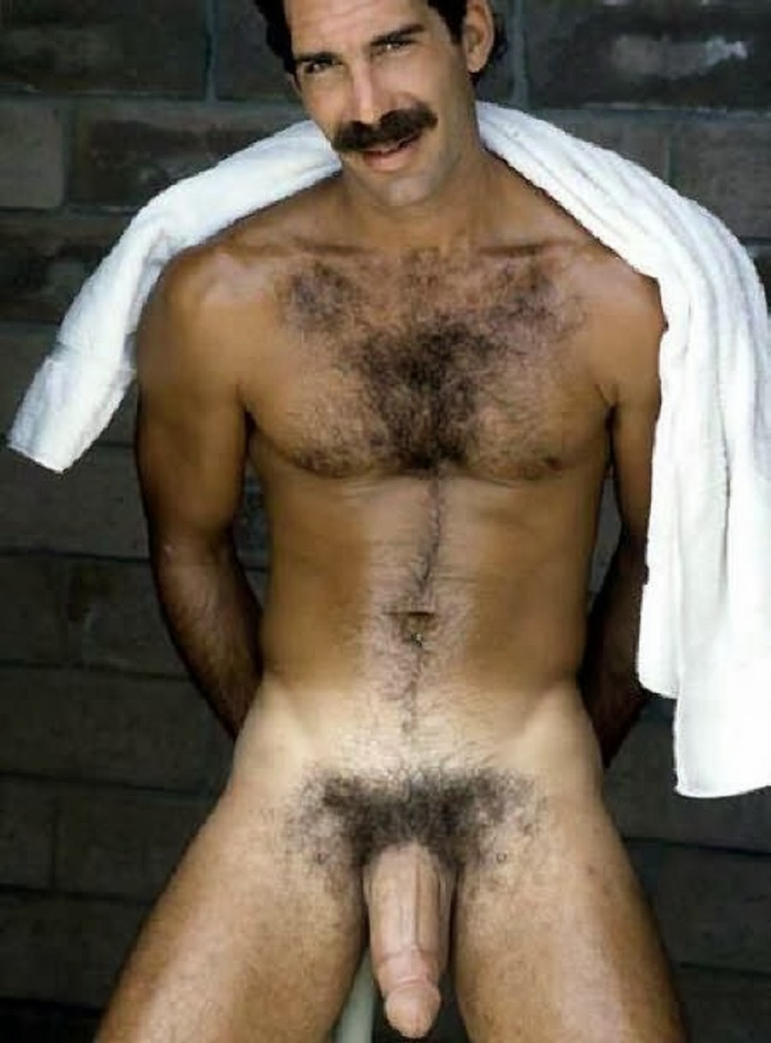 Армянская порнозвезда Latoya Devi анал