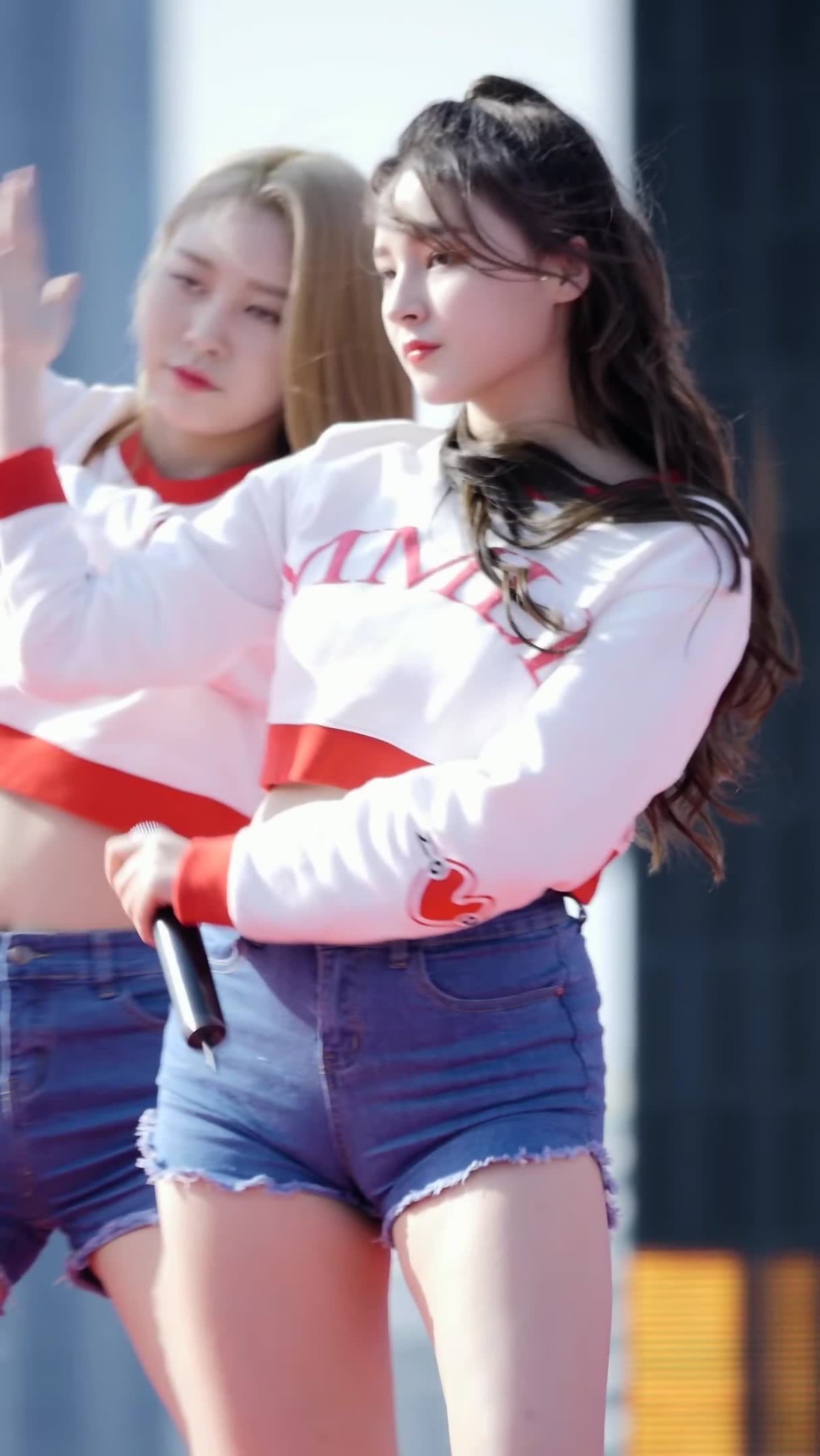 Nancy Mcdonie бикини