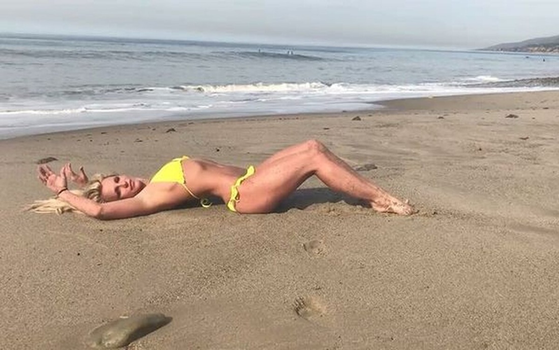 Спирс Инстаграм nude