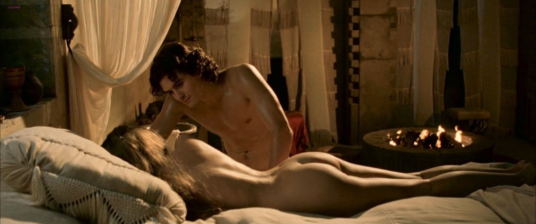 Диана Крюгер в фильме Троя голая