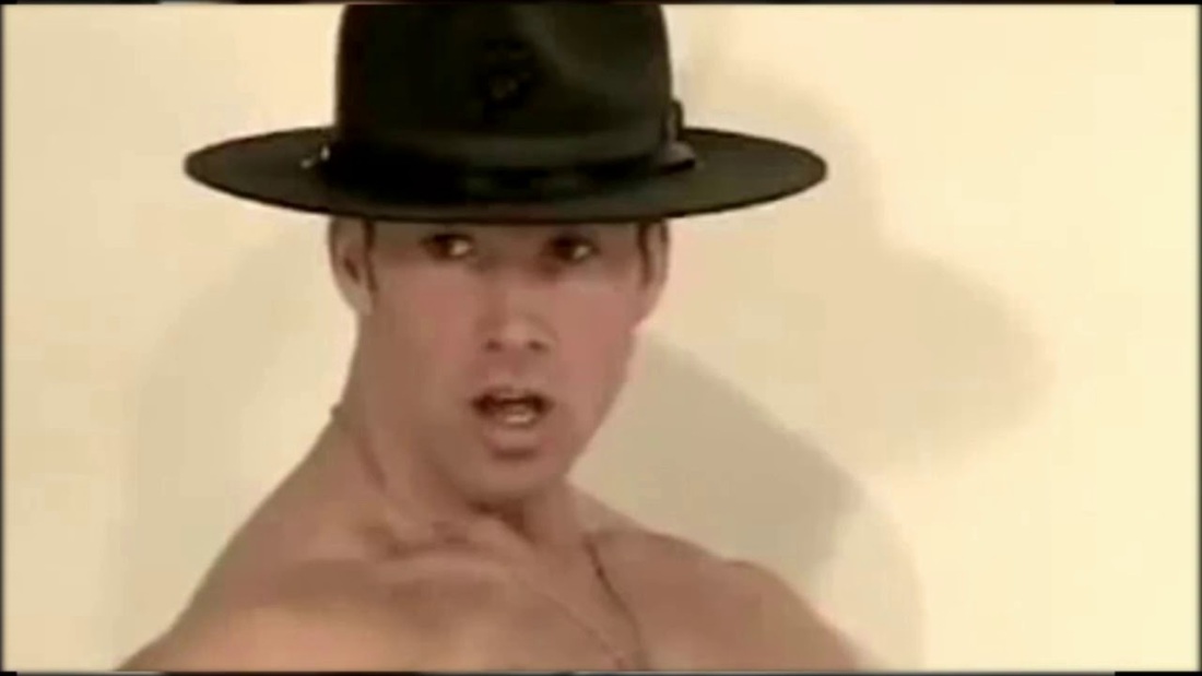 Билли Херрингтон в шляпе