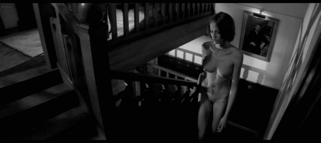 Лада БРИК голая