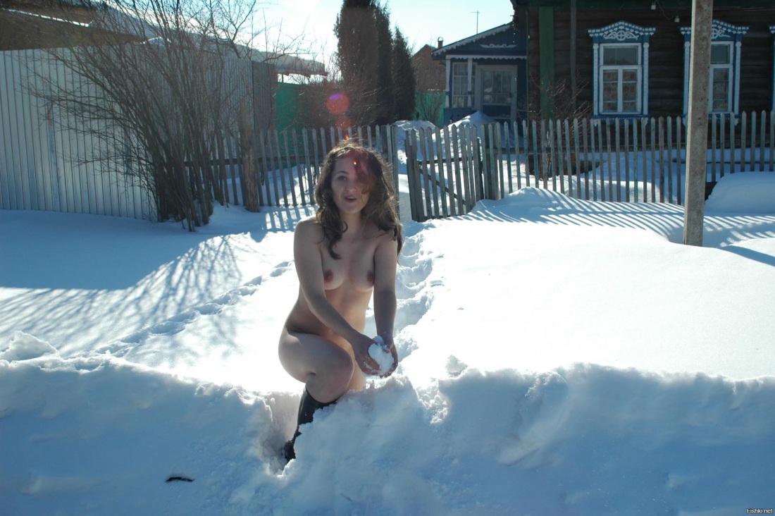 Фотосессия голая зимой
