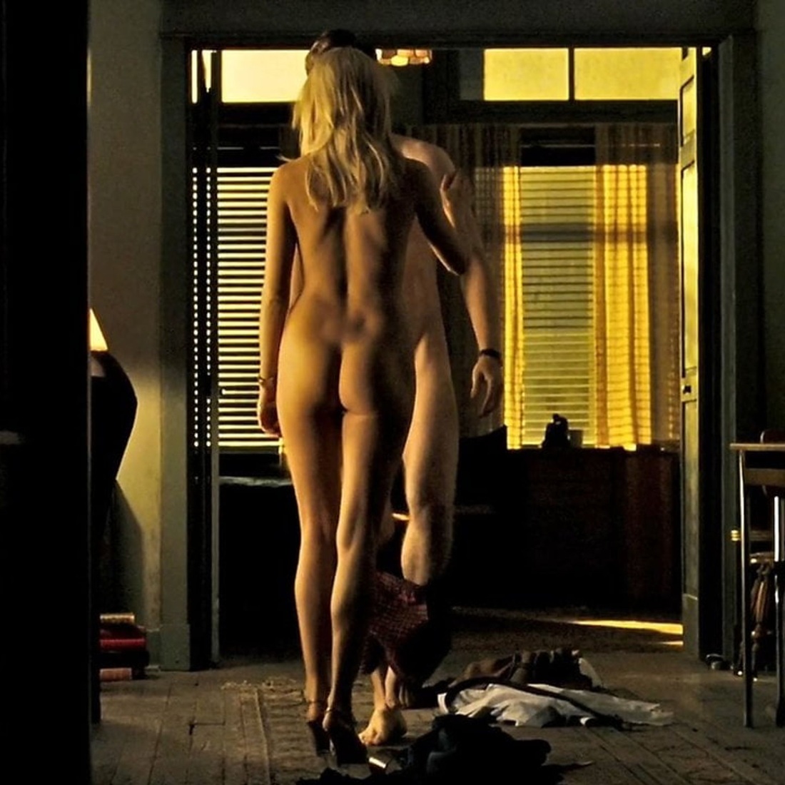 Эро секси Сиенна Миллер