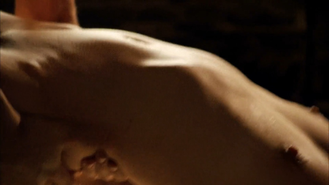 Сиенна Миллер голая в кино