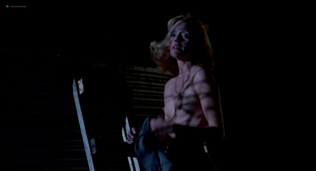 Изабелла Фаррелл голая