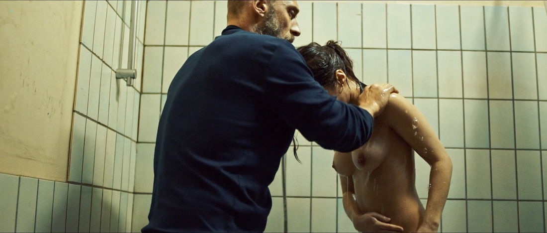 Актриса Лола Ле Ланн голая