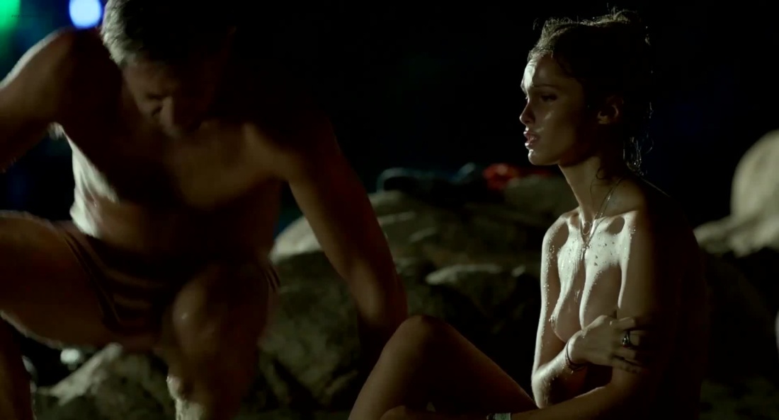 Лола Ле Ланн голая в фильме