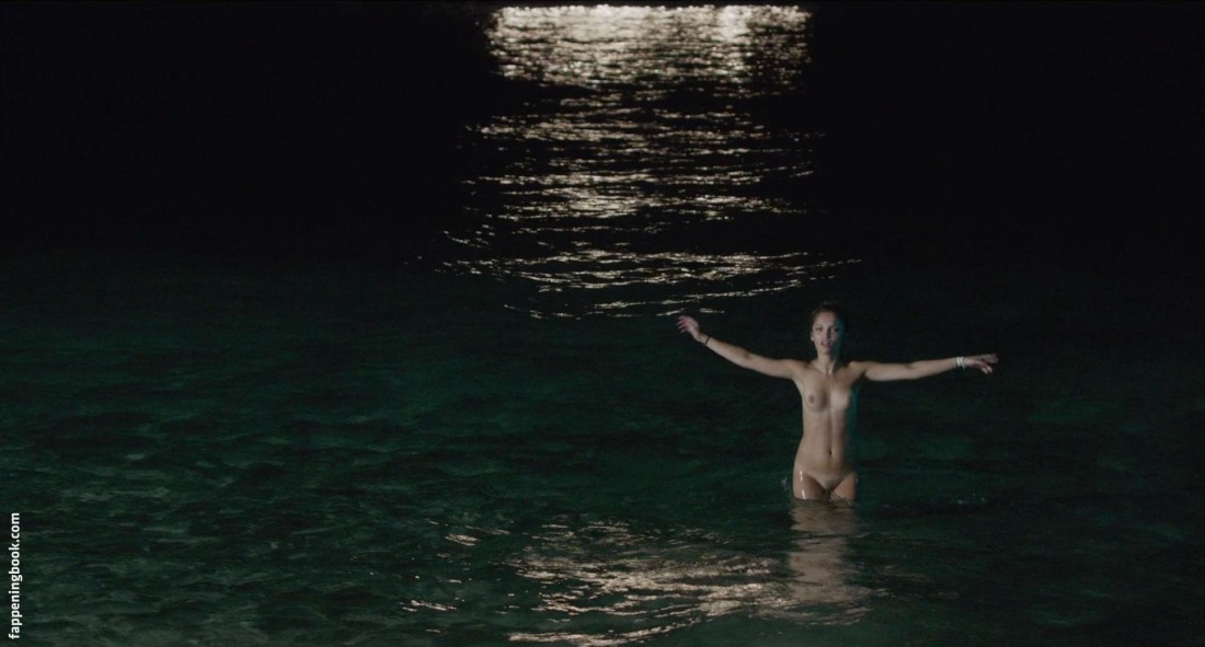 Анна Казючиц в Нижнем белье