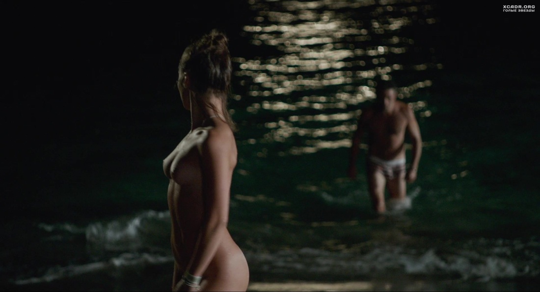 1977 Момент безумия (фр. Un moment d'égarement) голышом