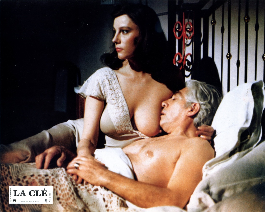 Стефания Сандрелли тинто брасс nude