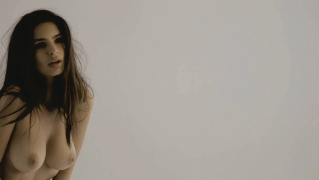 Эмили Ратажковски nude 2020