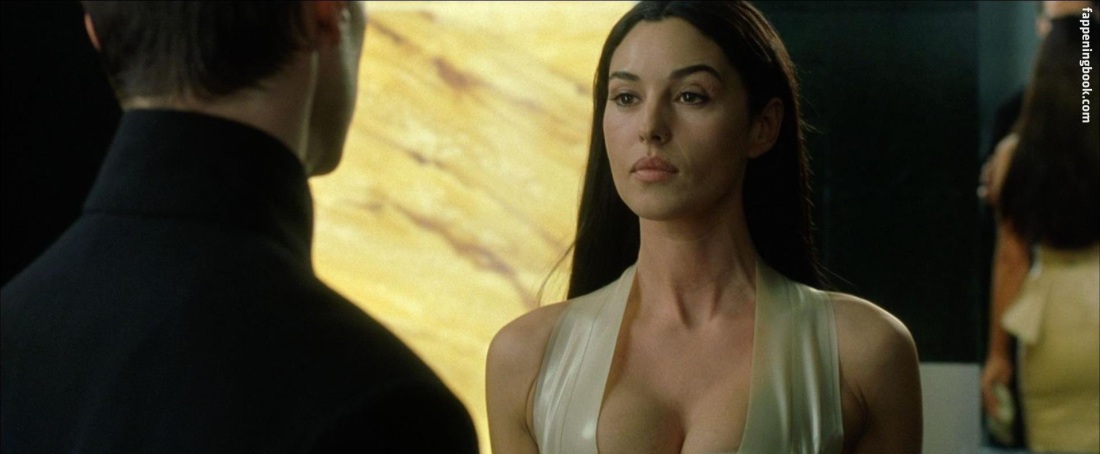 1366 768 Моника Беллуччи