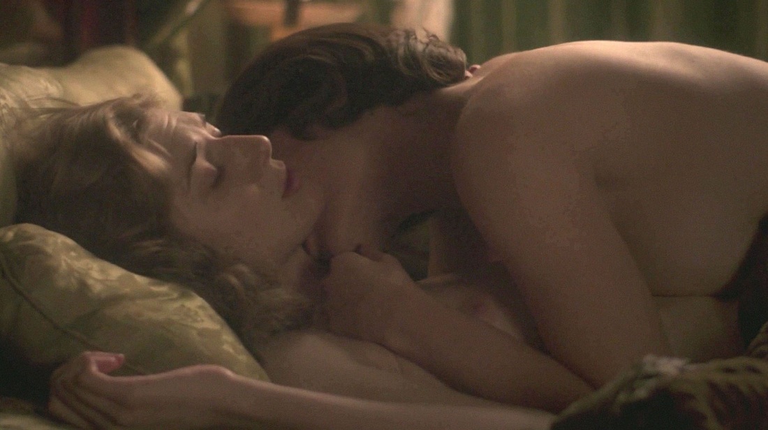 Элизабет Дебики ночной администратор сцены