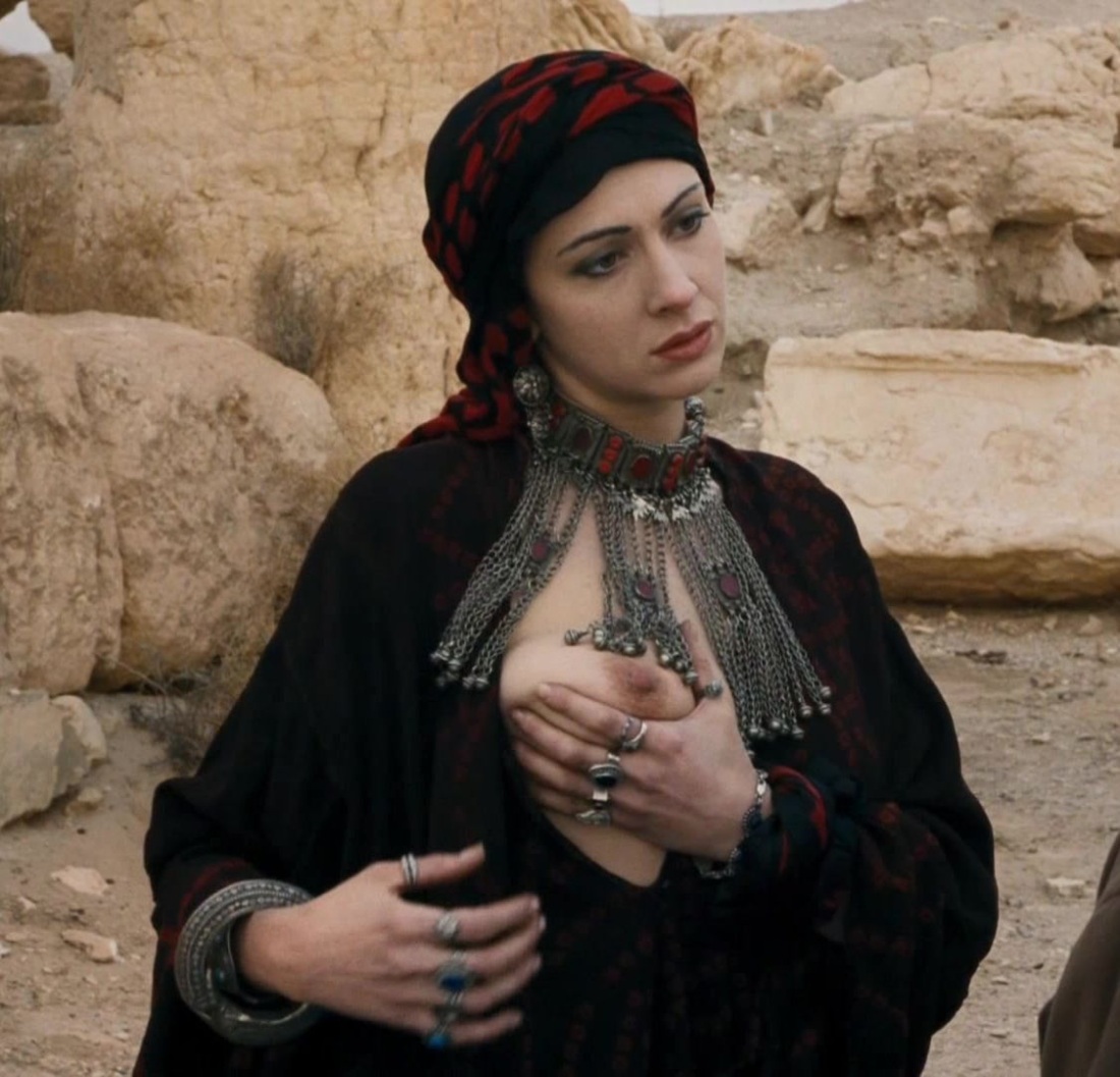 Ксения Раппопорт грудь