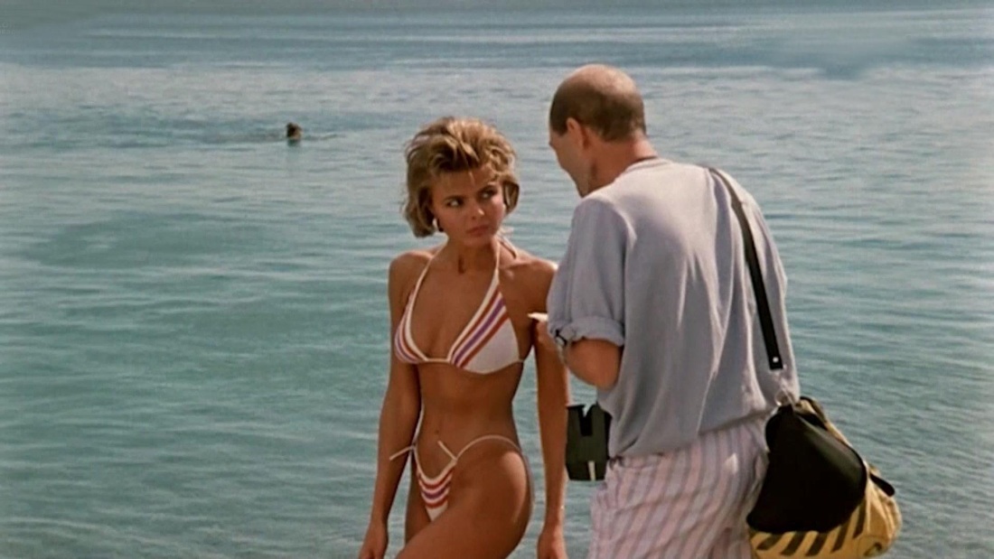 Ирен Тюнк в купальнике