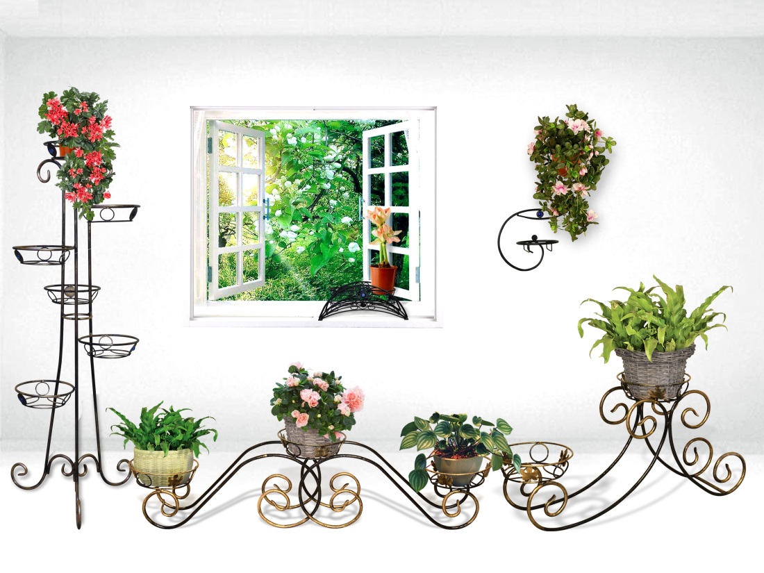 Мужчина с клубникой