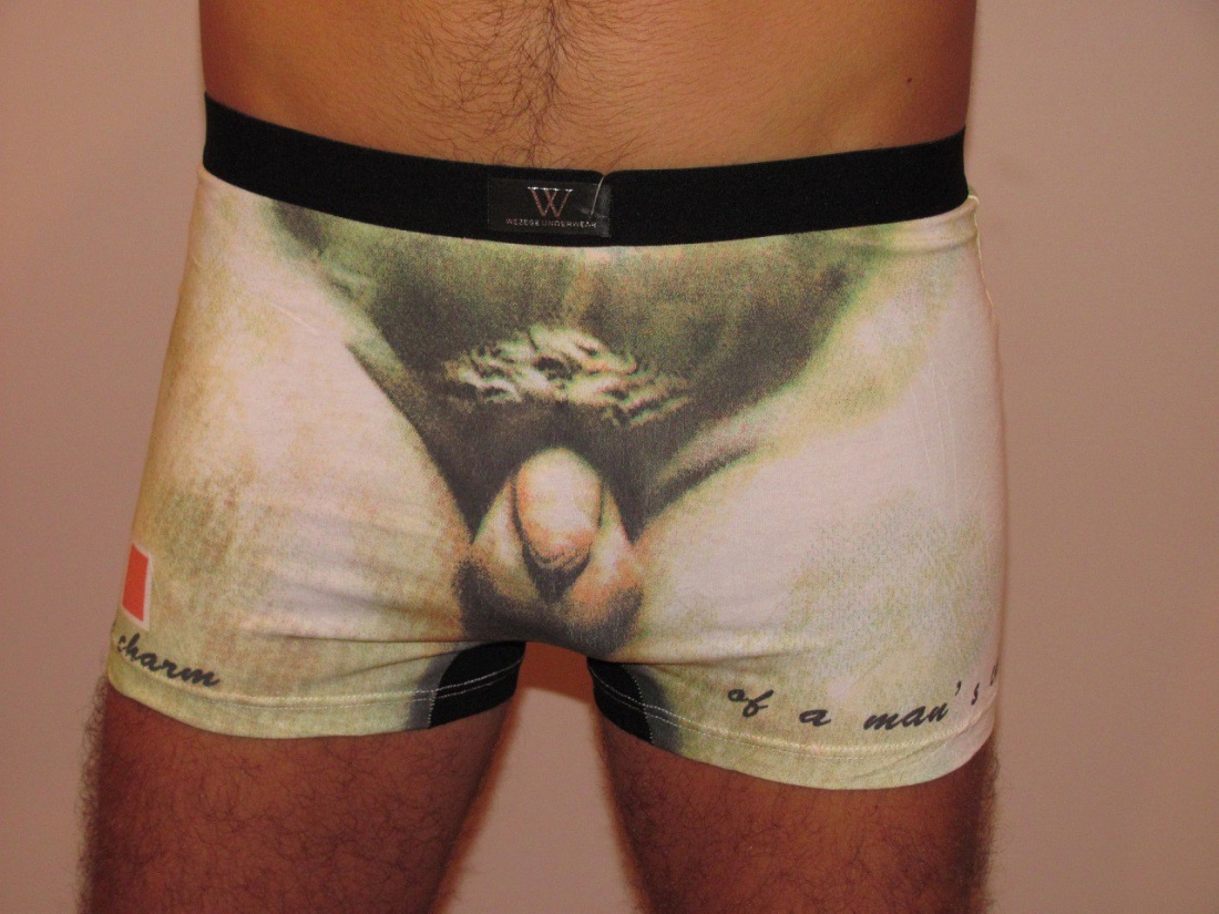 Мужские трусы с торчащим членом
