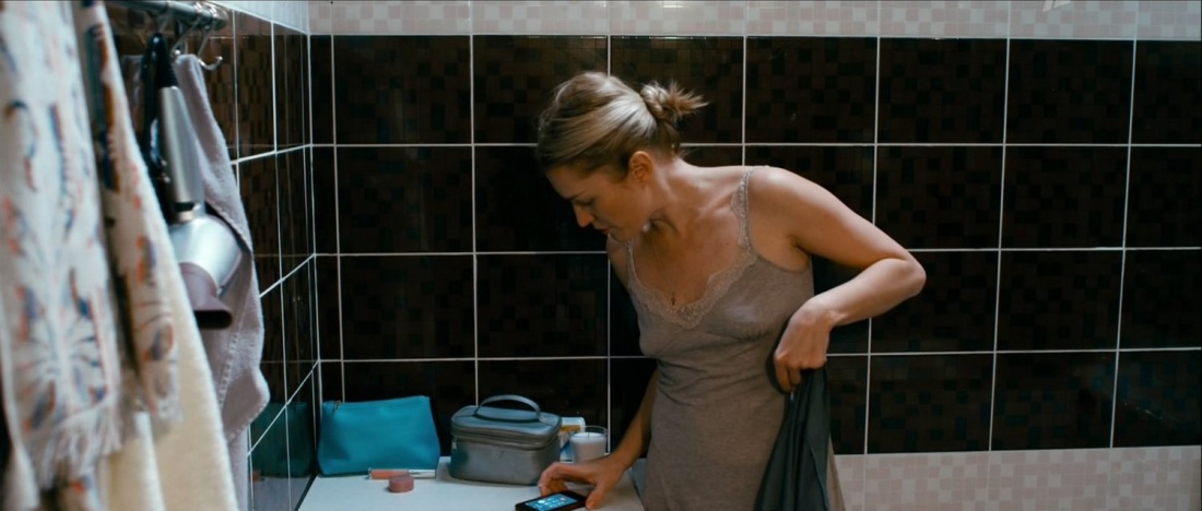 Виктория Толстоганова ню