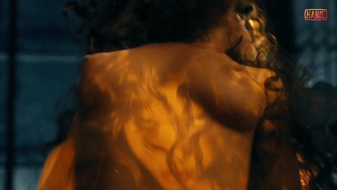 Анна Азарова в фильме Гольфстрим под айсбергом