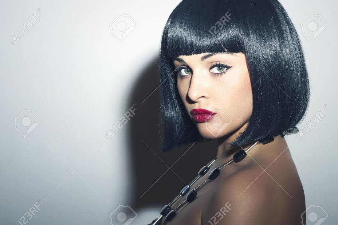 Сток девочка с каре