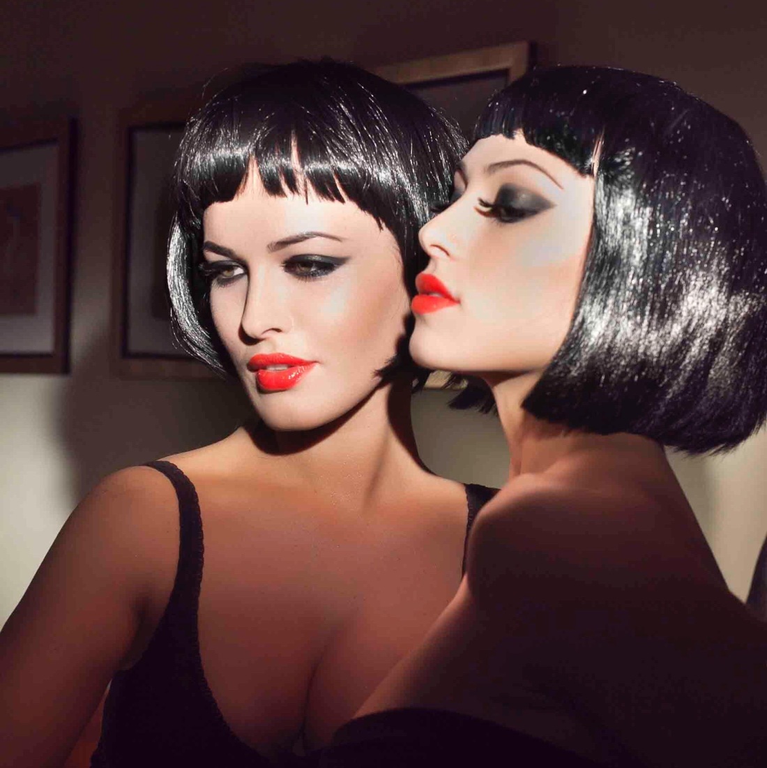 Даша Астафьева каре с прямой челкой