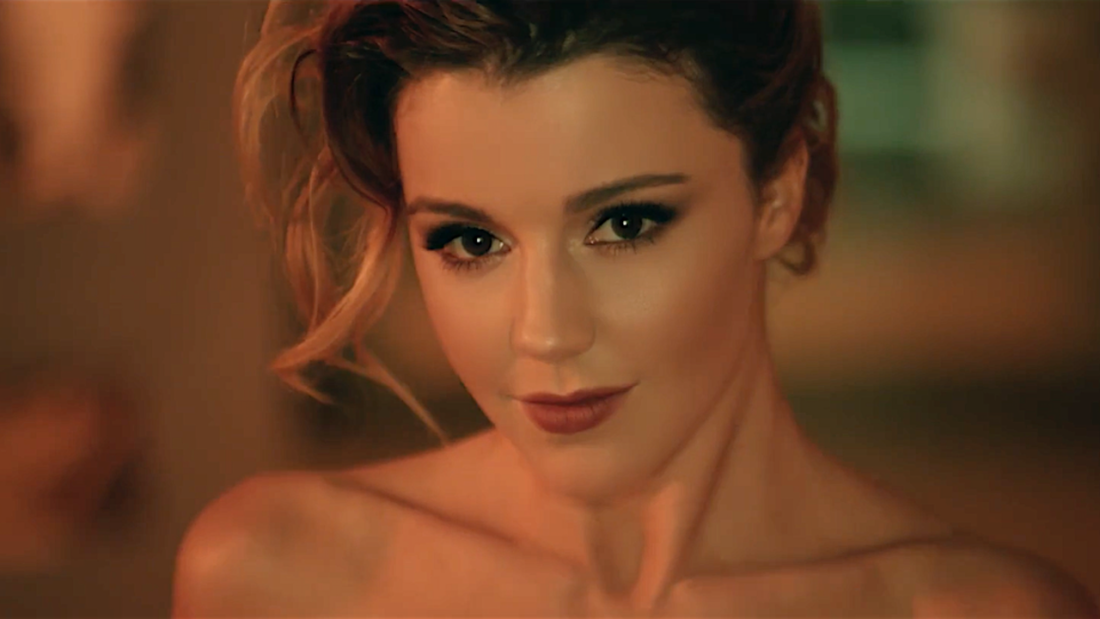 Юлианна Караулова горячие