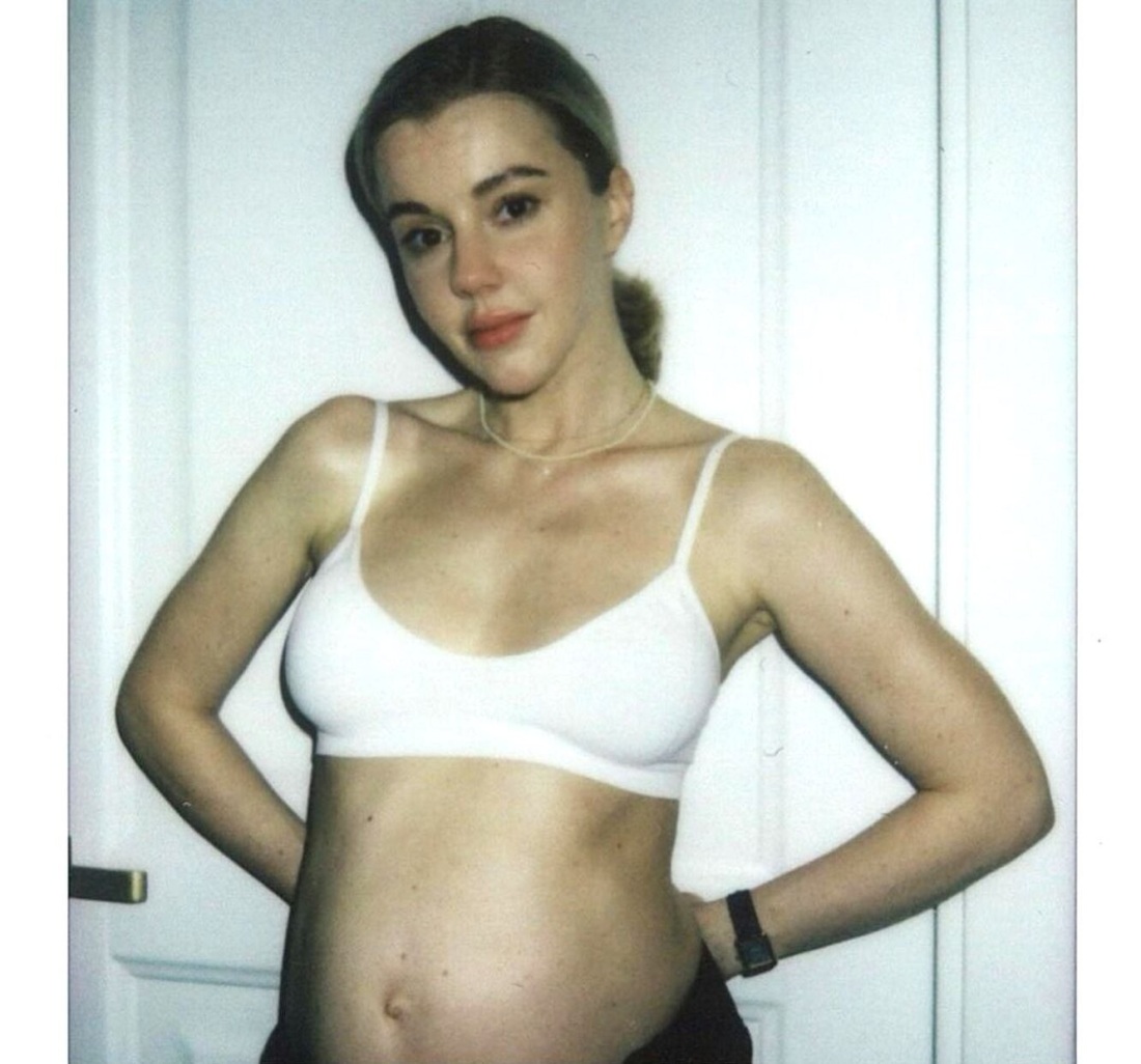 Юлианна Караулова грудь