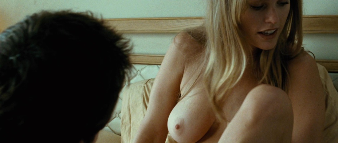 Элис Ив Стартрек голая