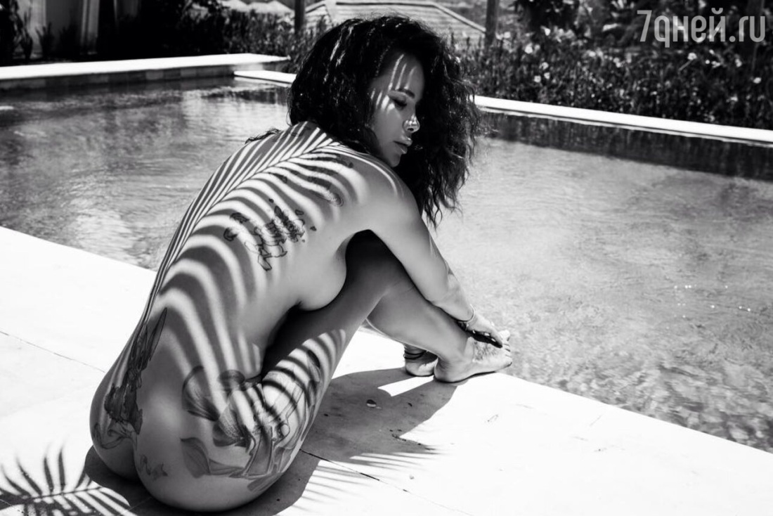 Айза Анохина Долматова голая