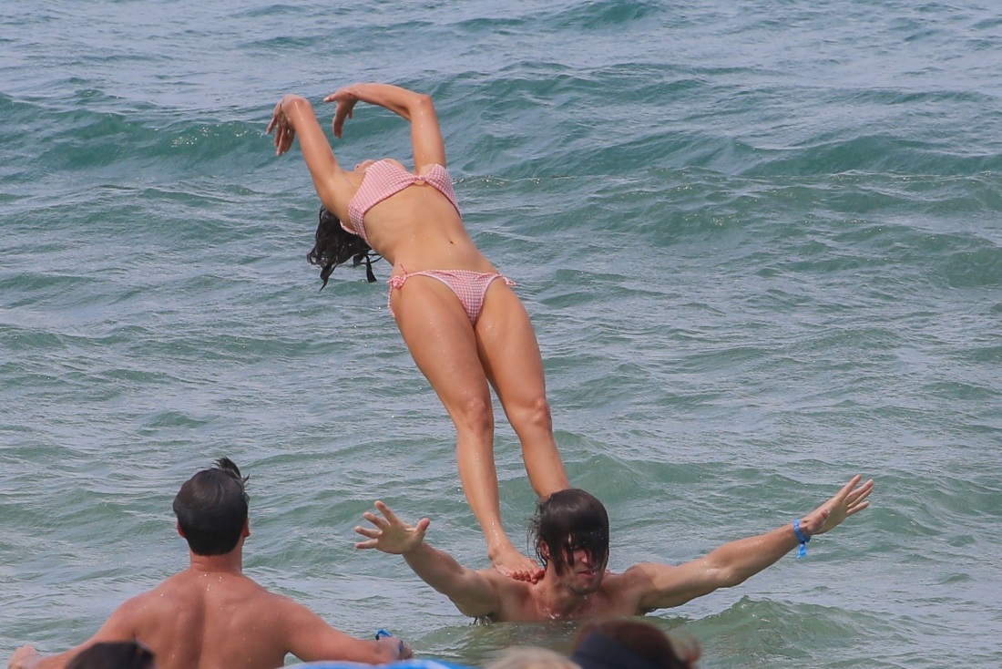 Нина Добрев 2021