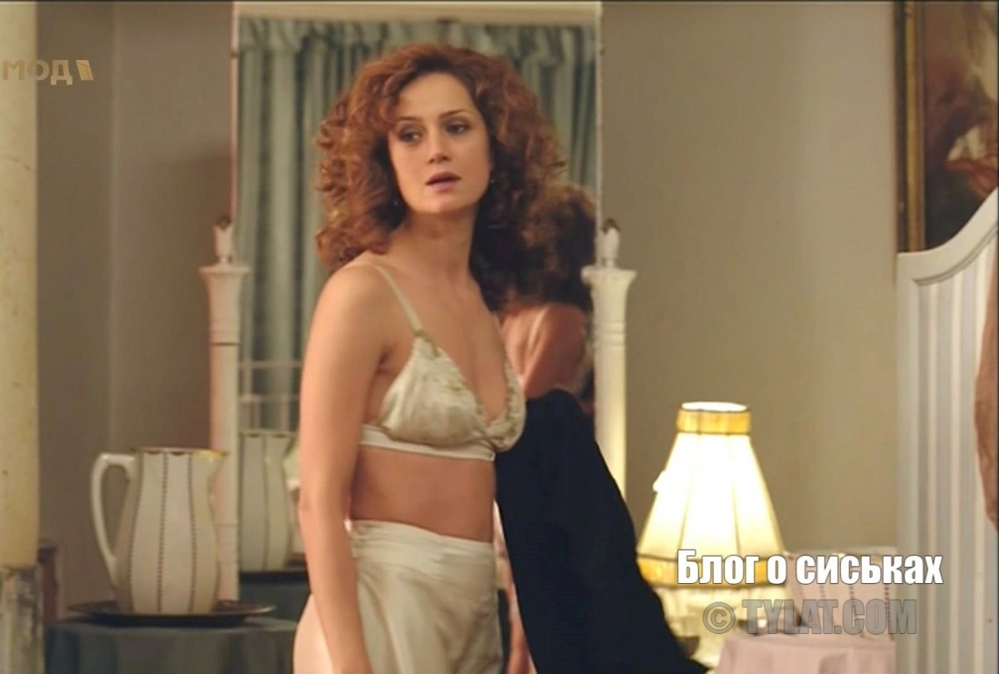 Виктория Исакова в белье