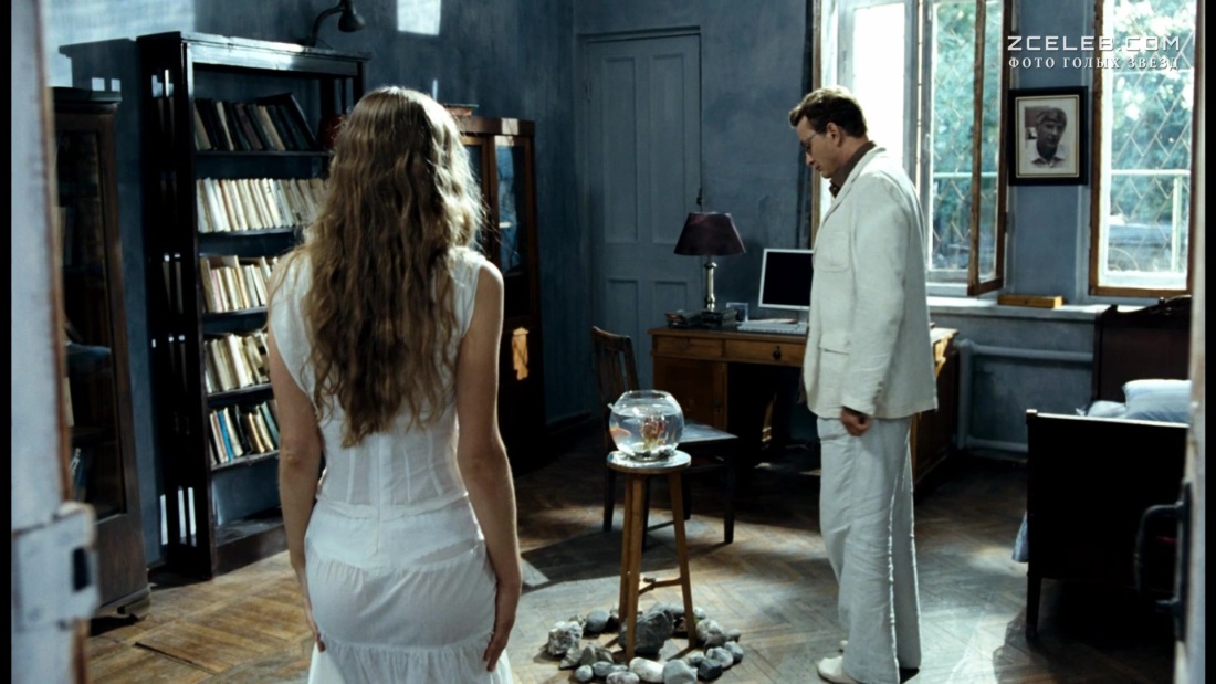 Анна Казючиц ню в фильмах