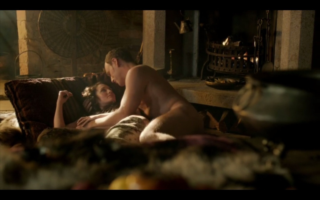 Лора Хэддок постельные сцены