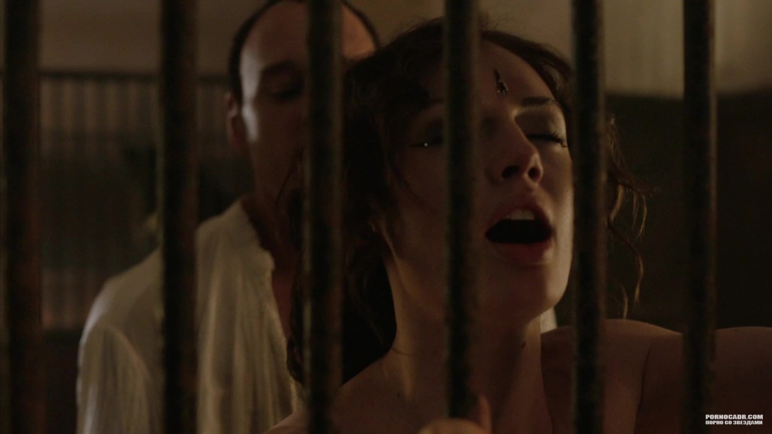 Лора Хэддок постельные сцены