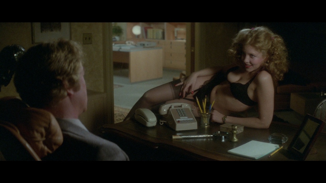 Нэнси Аллен в Нижнем белье