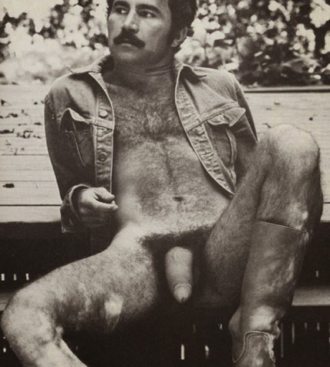 Голые знаменитости мужчины ебутся