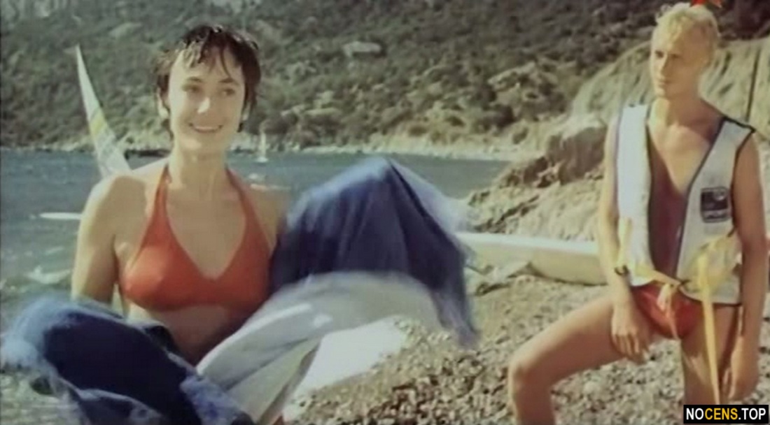 Лариса Гузеева в купальнике