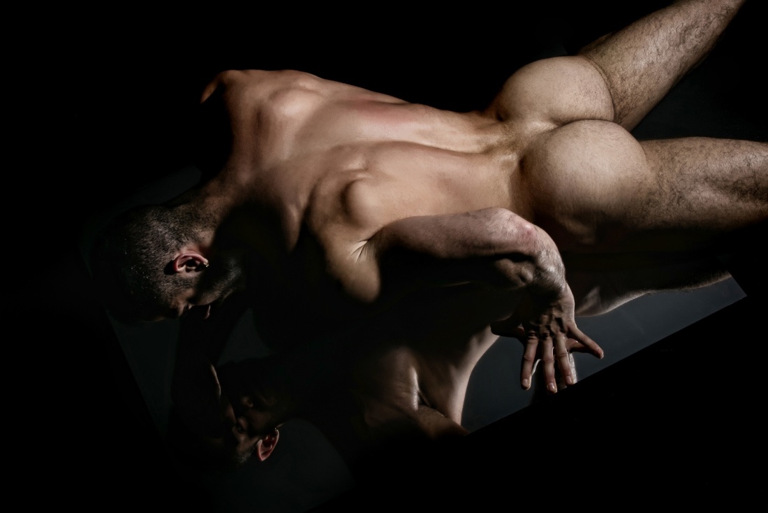 Джонатан Гихарро голый