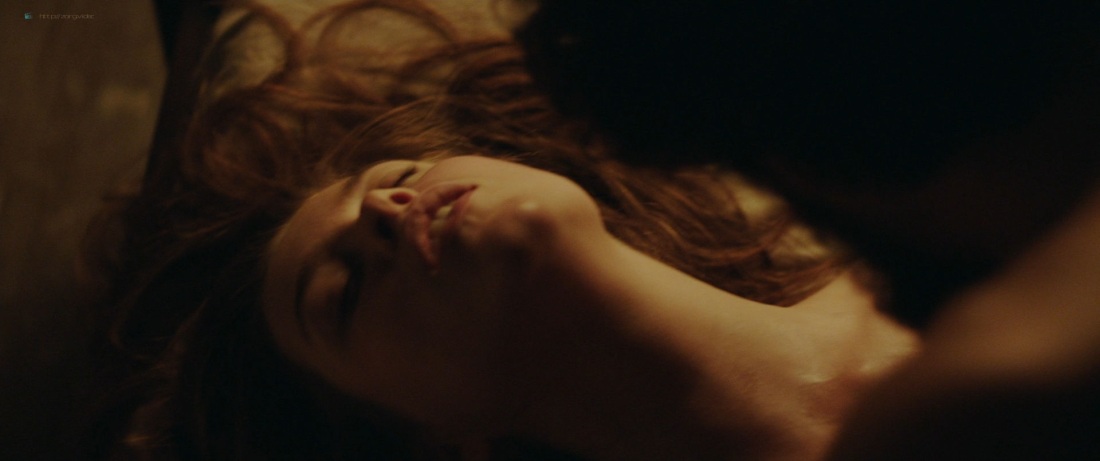 Софи Рандл бесстыжие nude